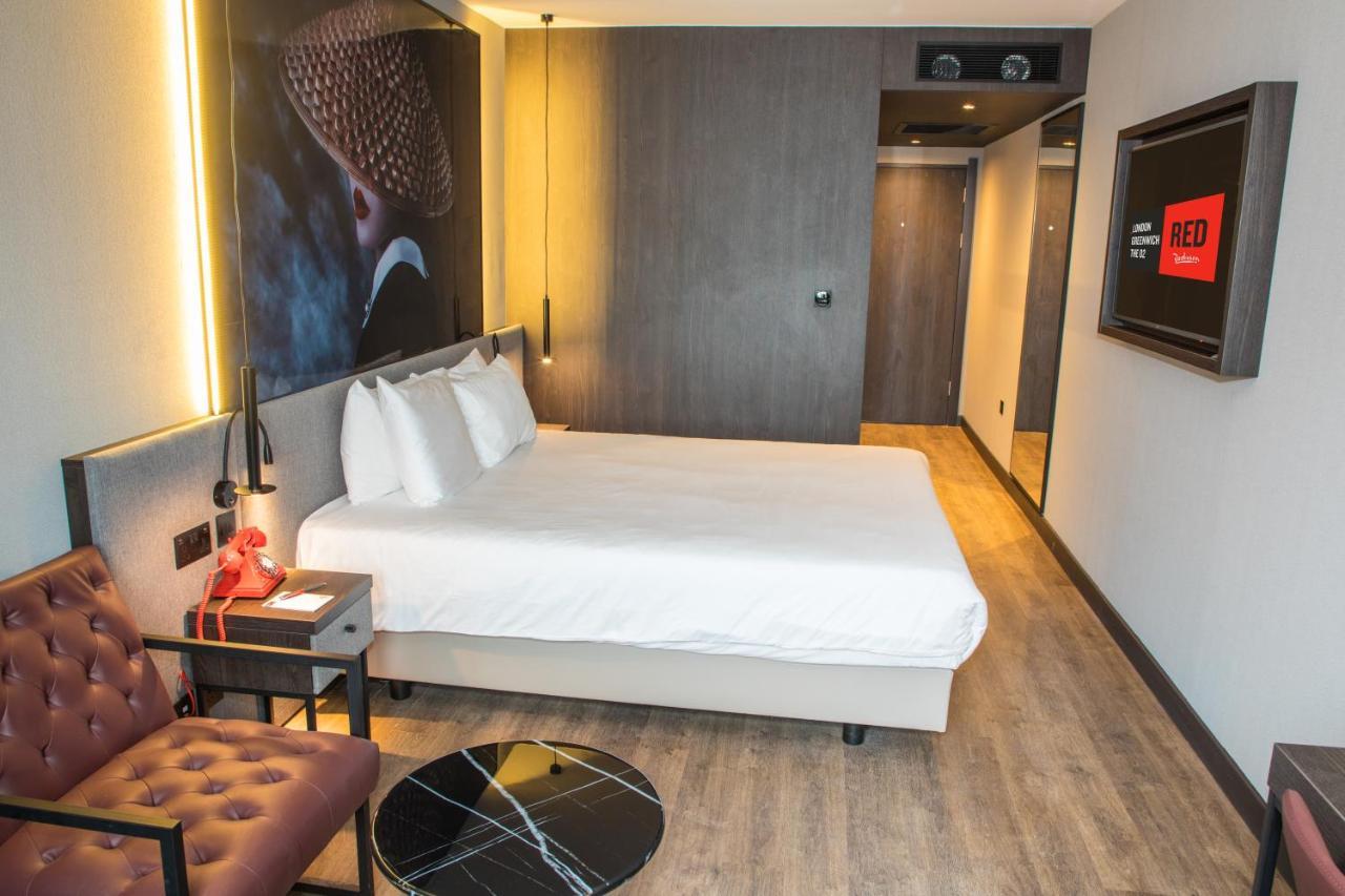Radisson Red London Greenwich The O2 Exterior foto